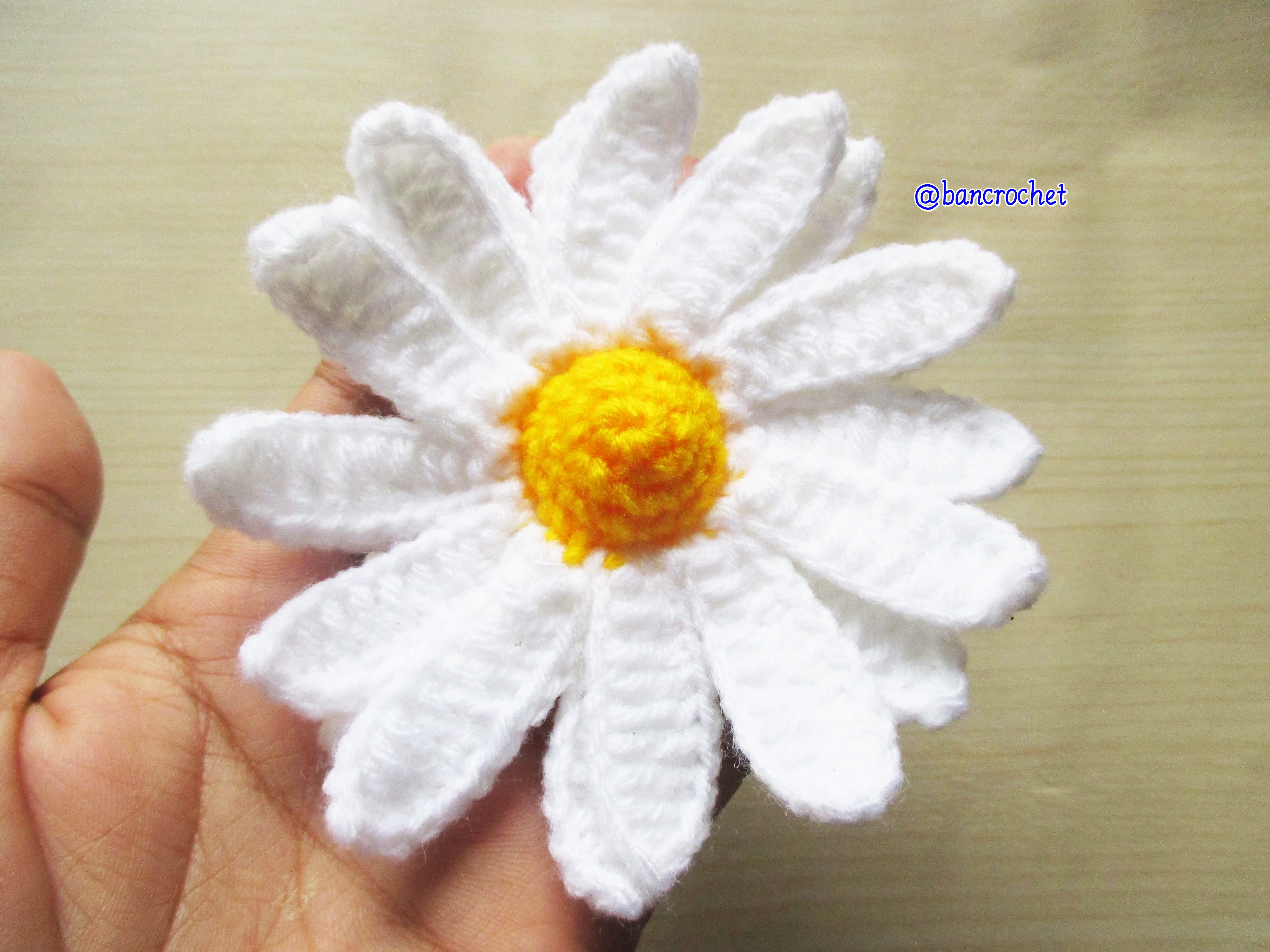 Bancrochet ดอกเดซี่ถักโครเชต์ Crochet Daisy Flower ขาว 3 inch