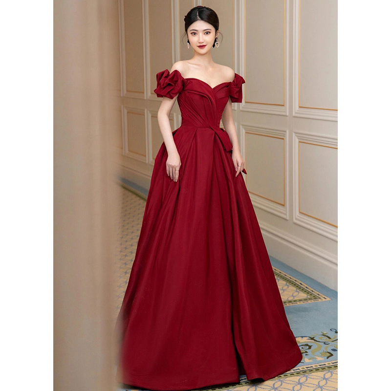 ชุดราตรี ชุดราตรีสวยหรู แบบ ทันสมัย Evening dress
