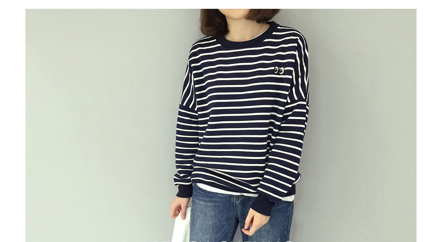 เสื้อแฟชั่นแขนยาว สีกรมขาว ผ้ายืดทิ้งตัว พร้อมส่ง กรมขาว