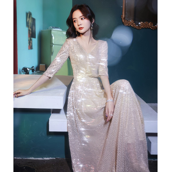ชุดราตรี ชุดราตรีสวยหรู แบบ ทันสมัย Evening dress