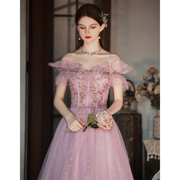 ชุดราตรี ชุดราตรีสวยหรู แบบ ทันสมัย Evening dress