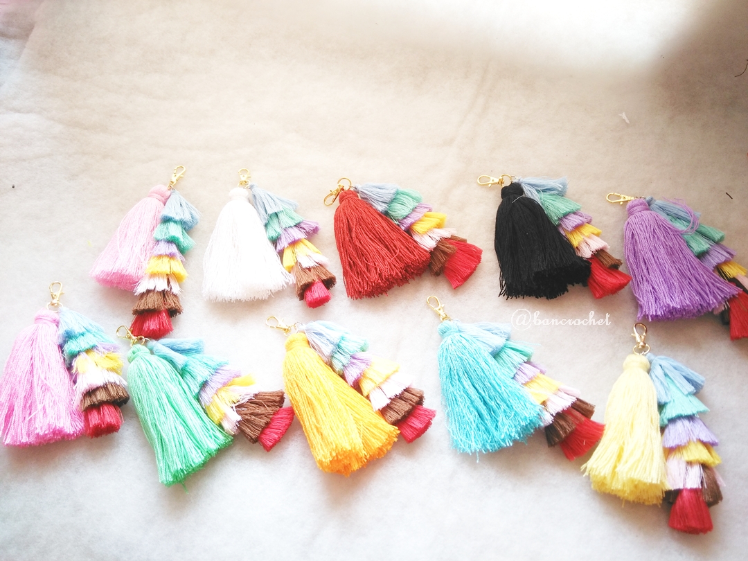 พวงกุญแจพู่เล็กพู่ใหญ่ tassels keychain ชมพู