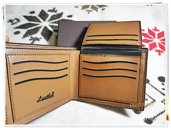 กระเป๋าสตางค์ผู้ชาย Bally ใบสั้น สีน้ำตาลเข้มลายตาราง B202