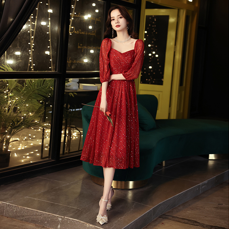 ชุดราตรี ชุดราตรีสวยหรู แบบ ทันสมัย Evening dress