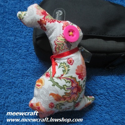 ตุ๊กตาบีบมีเสียง สูง 4.5" #0102-006