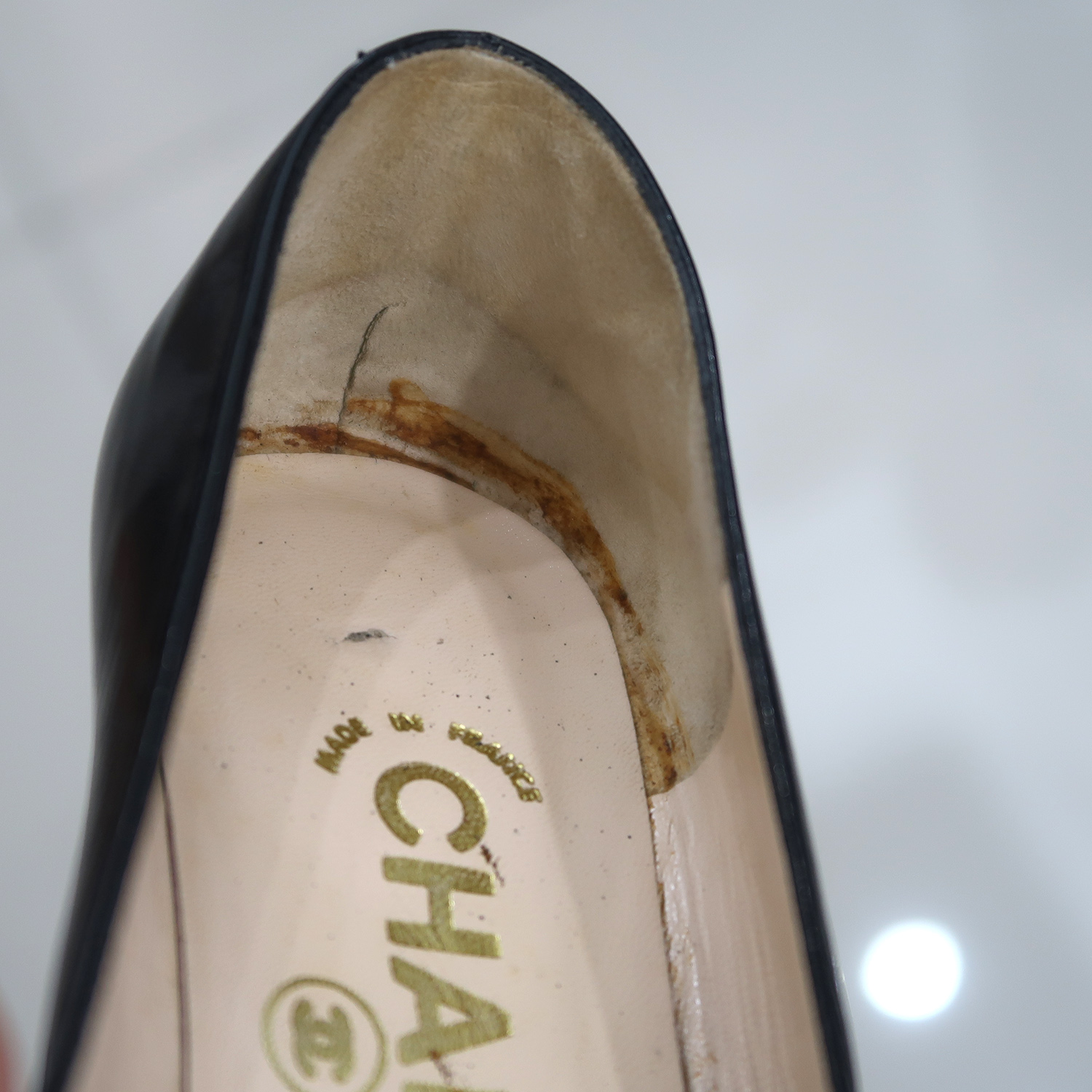 Chanel Black Calf Leather Cap Toe Pumps Size 38.5