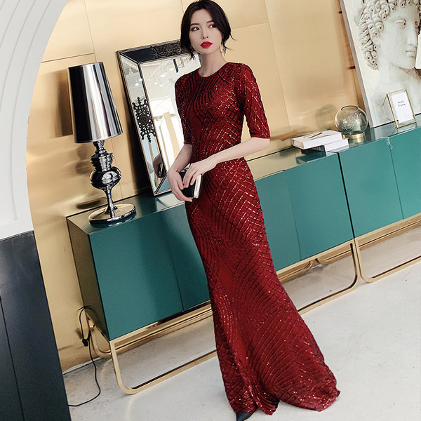 ชุดราตรี ชุดราตรีสวยหรู แบบ ทันสมัย Evening dress