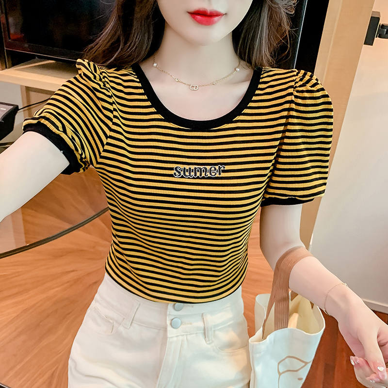 เสื้อยืดวัยรุ่นน่ารักๆ เสื้อวัยรุ่นแขนสั้น เสื้อผ้าวัยรุ่นเกาหลี แบรนด์ Wiyike