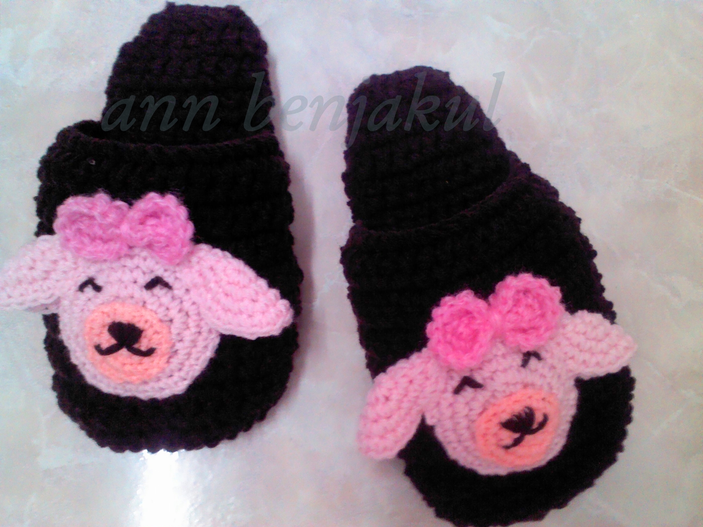 รองเื้ท้าใส่ในบ้าน