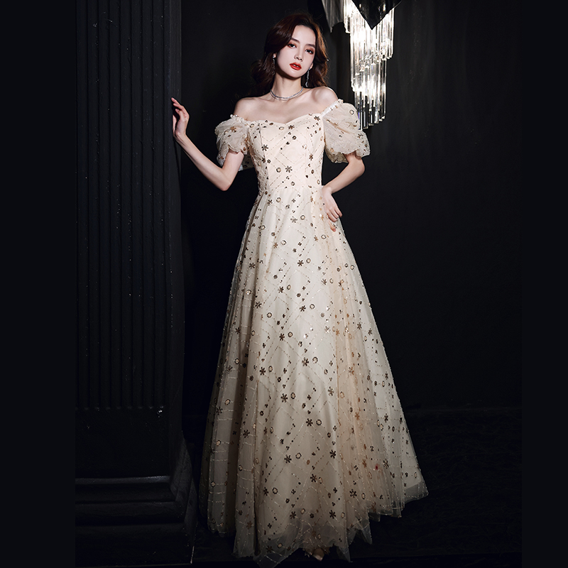 ชุดราตรี ชุดราตรีสวยหรู แบบ ทันสมัย Evening dress