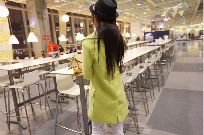 Korean hot double-breasted long-sleeved coat โค้ททรงสวยสีเขียวนีออน แบรนด์ RJ STORY แท้ พร้อมส่ง สีเขียวนีออน ตามภาพ สีจริงสวยค่ะ