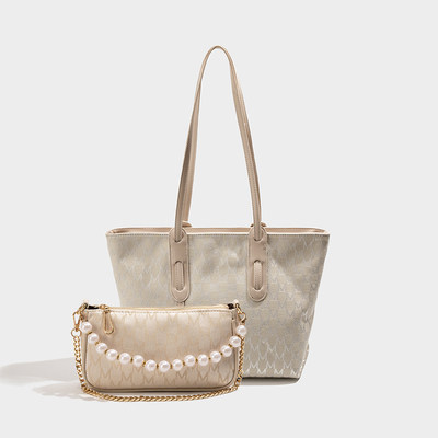 กระเป๋าสะพายข้างผู้หญิง กระเป๋าสะพายสไตล์เกาหลี By Japanese フェンディ authentic bag