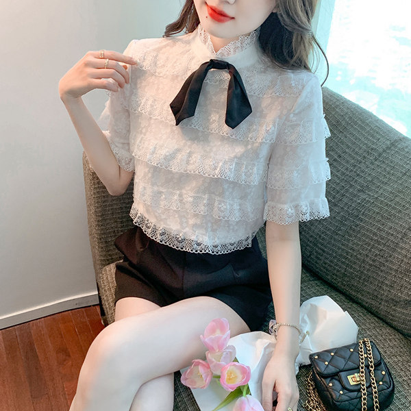 เสื้อลูกไม้ แขนสั้น