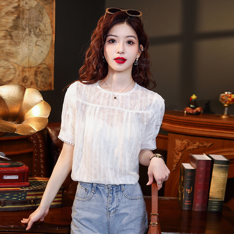 เสื้อเชิ้ตผู้หญิงใส่ทํางาน 390 บาทต่อชิ้น ฟรีค่าจัดส่ง