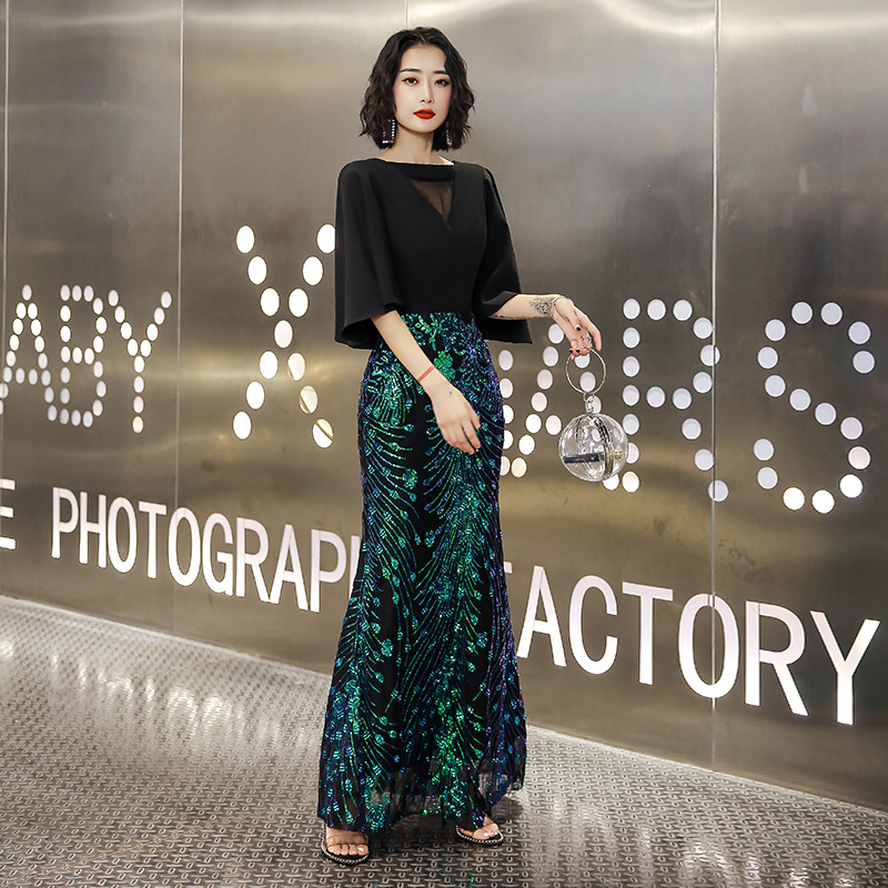 ชุดราตรี ชุดราตรีสวยหรู แบบ ทันสมัย Evening dress