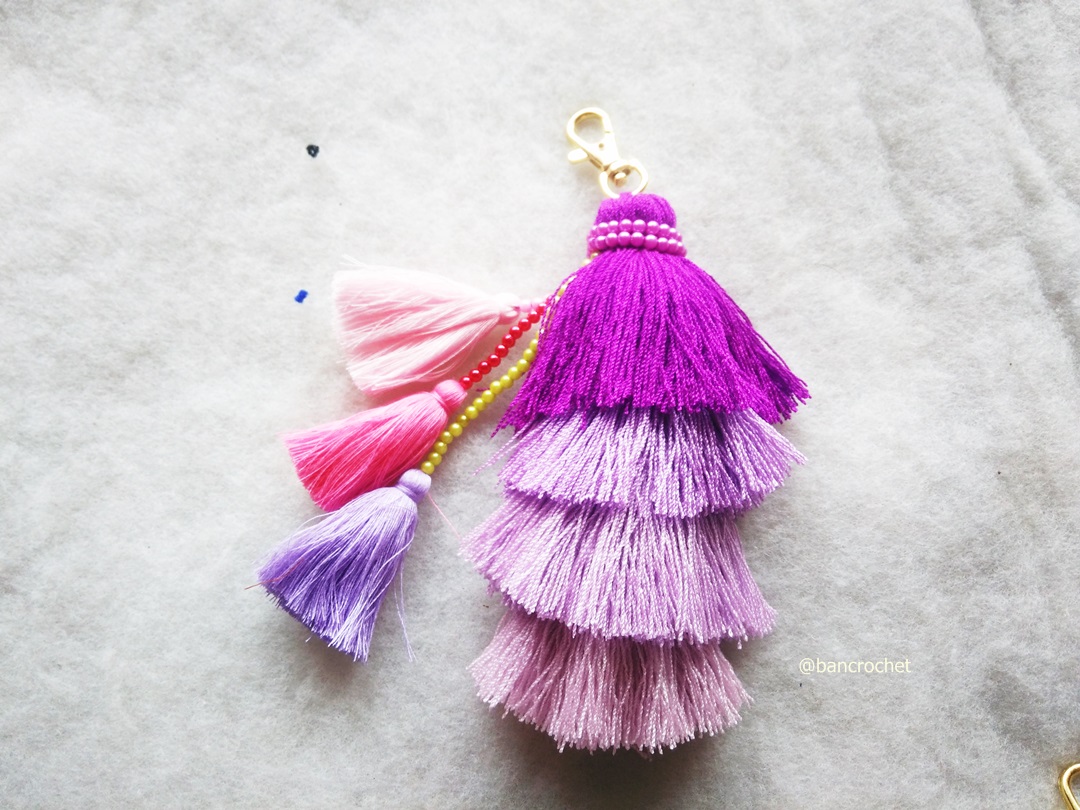 Bancrochet พวงกญแจพู่แขวนกระเป๋า Tassel keychains หลากสี 7 นิ้ว (inch)