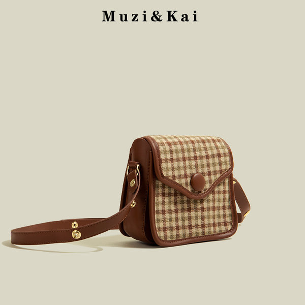 กระเป๋าสะพายข้างผู้หญิง กระเป๋าสะพายสไตล์เกาหลี By Muzi&Kai