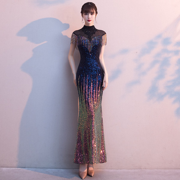 ชุดราตรี ชุดราตรีสวยหรู แบบ ทันสมัย Evening dress