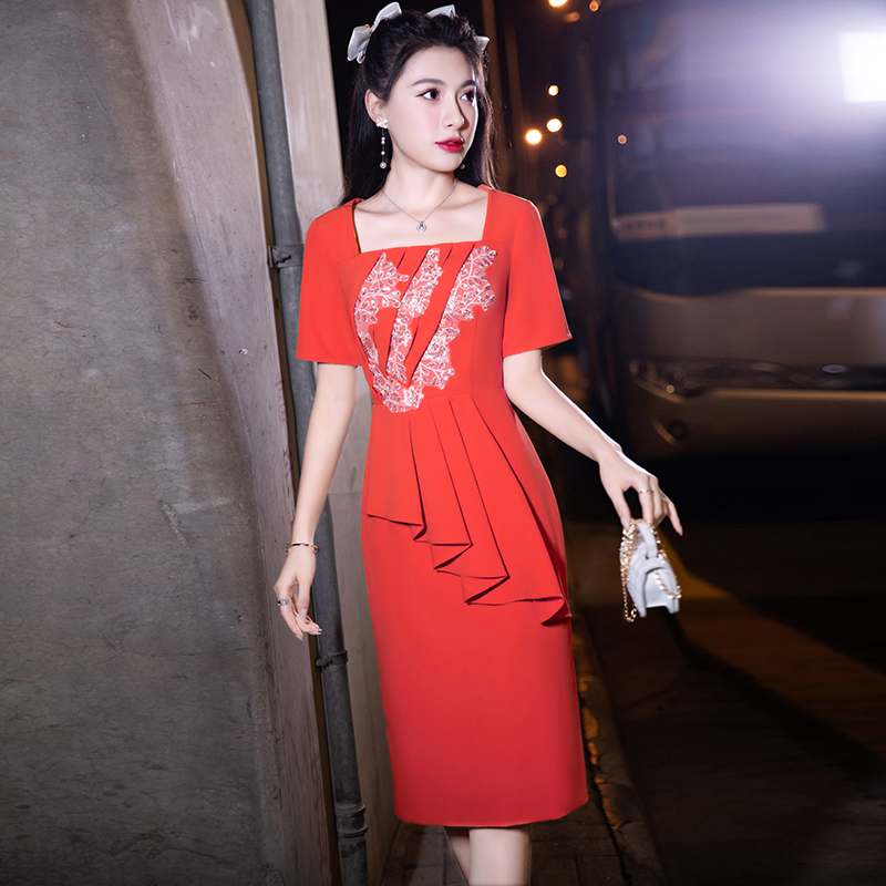 ชุดราตรี ชุดราตรีสวยหรู แบบ ทันสมัย Evening dress