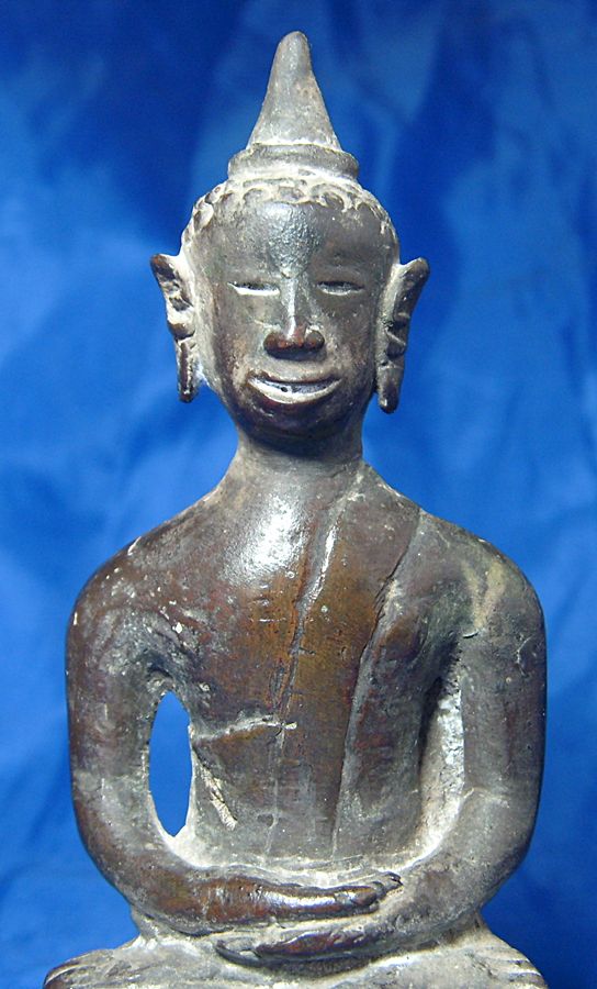 พระเชียงรุ้งลาว