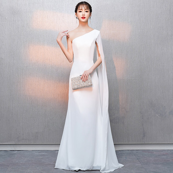 ชุดราตรี ชุดออกงาน ดีไซน์หรู แบรนด์ Angel
