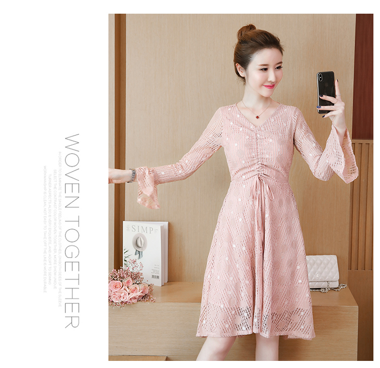Dress4503 เดรสยาวลูกไม้ทรงสวย แขนยาวแต่งระบาย มีเชือกรูดกลางอกเก๋ๆ ดูมีดีเทล ผ้าลูกไม้เนื้อดีหนาสวยเกรดพรีเมียม งานดีผ้าสวยเหมือนราคาหลักพัน