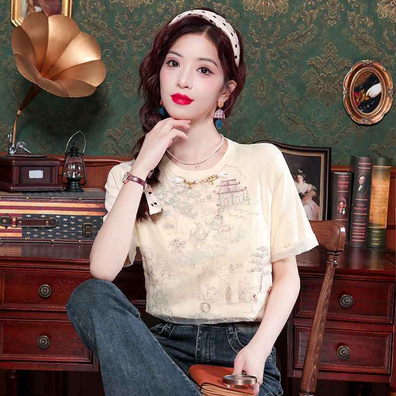 เสื้อเชิ้ตผู้หญิงใส่ทํางาน 390 บาทต่อชิ้น ฟรีค่าจัดส่ง