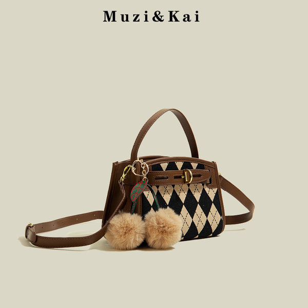 กระเป๋าสะพายข้างผู้หญิง กระเป๋าสะพายสไตล์เกาหลี By Muzi&Kai