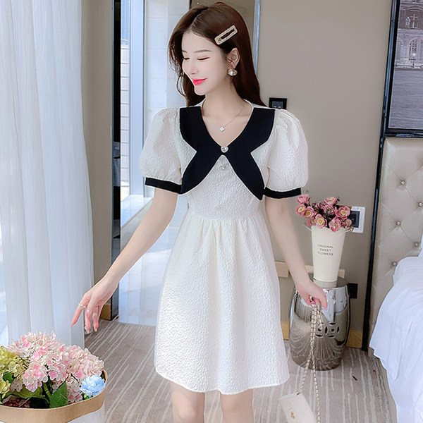 ชุดเดรสสวยๆ ชุดเดรสน่ารักๆ สไตล์เกาหลี By Meiyi women's clothing