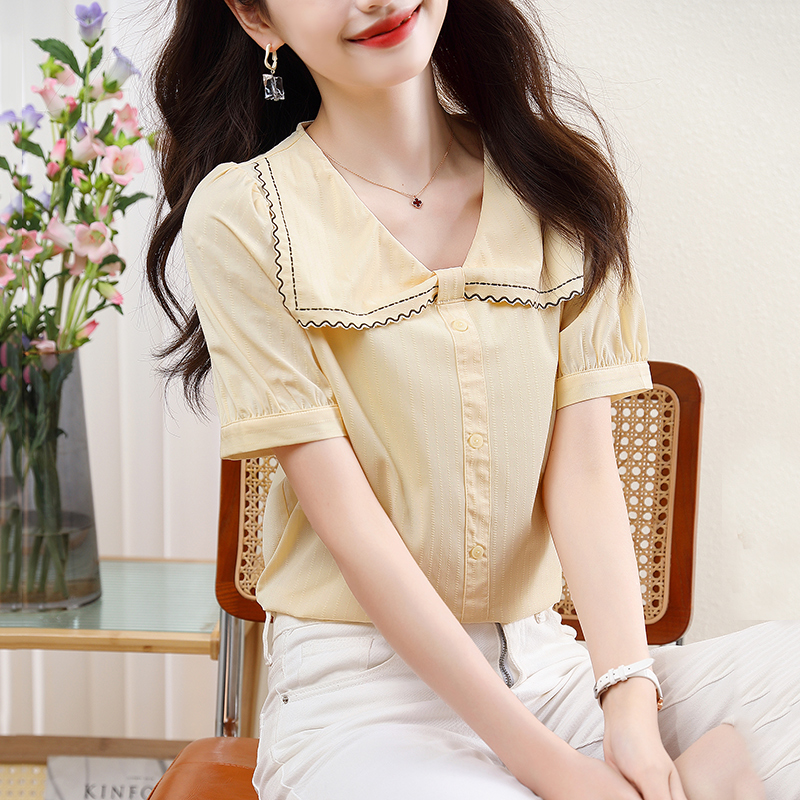 เสื้อเชิ้ตผู้หญิงแขนยาว เสื้อเชิ้ตผู้หญิงใส่ทํางาน 390 บาทต่อชิ้น ฟรีค่าจัดส่ง