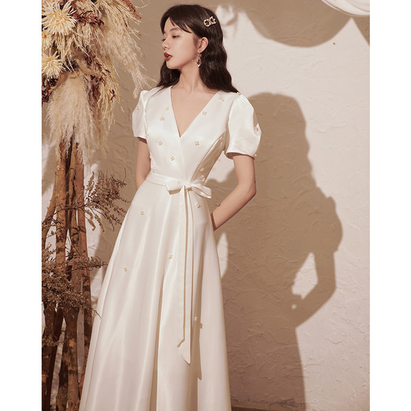 ชุดราตรี ชุดราตรีสวยหรู แบบ ทันสมัย Evening dress