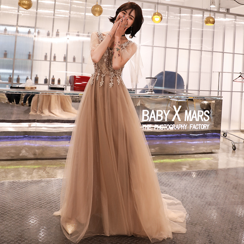 ชุดราตรี ชุดราตรีสวยหรู แบบ ทันสมัย Evening dress