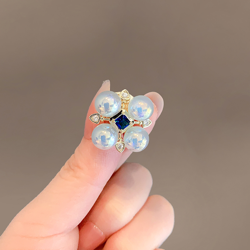 เข็มกลัด เข็มกลัดสวยๆ เข็มกลัดติดเสื้อ Brooch