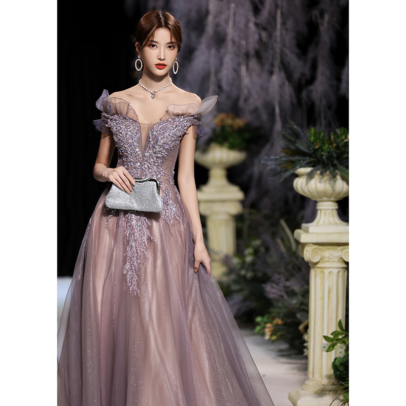 ชุดราตรี ชุดราตรีสวยหรู แบบ ทันสมัย Evening dress