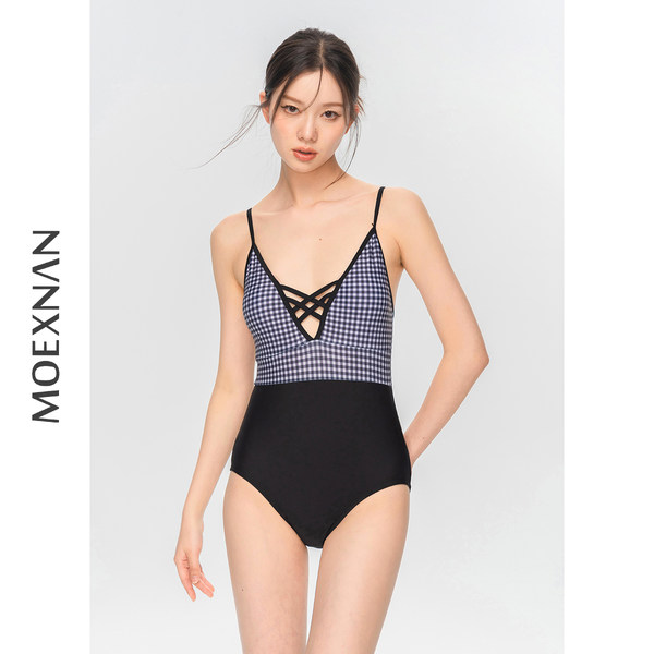 ชุดว่ายน้ำผู้หญิง ชุดว่ายน้ำน่ารัก Bikini ชุดไปทะเล