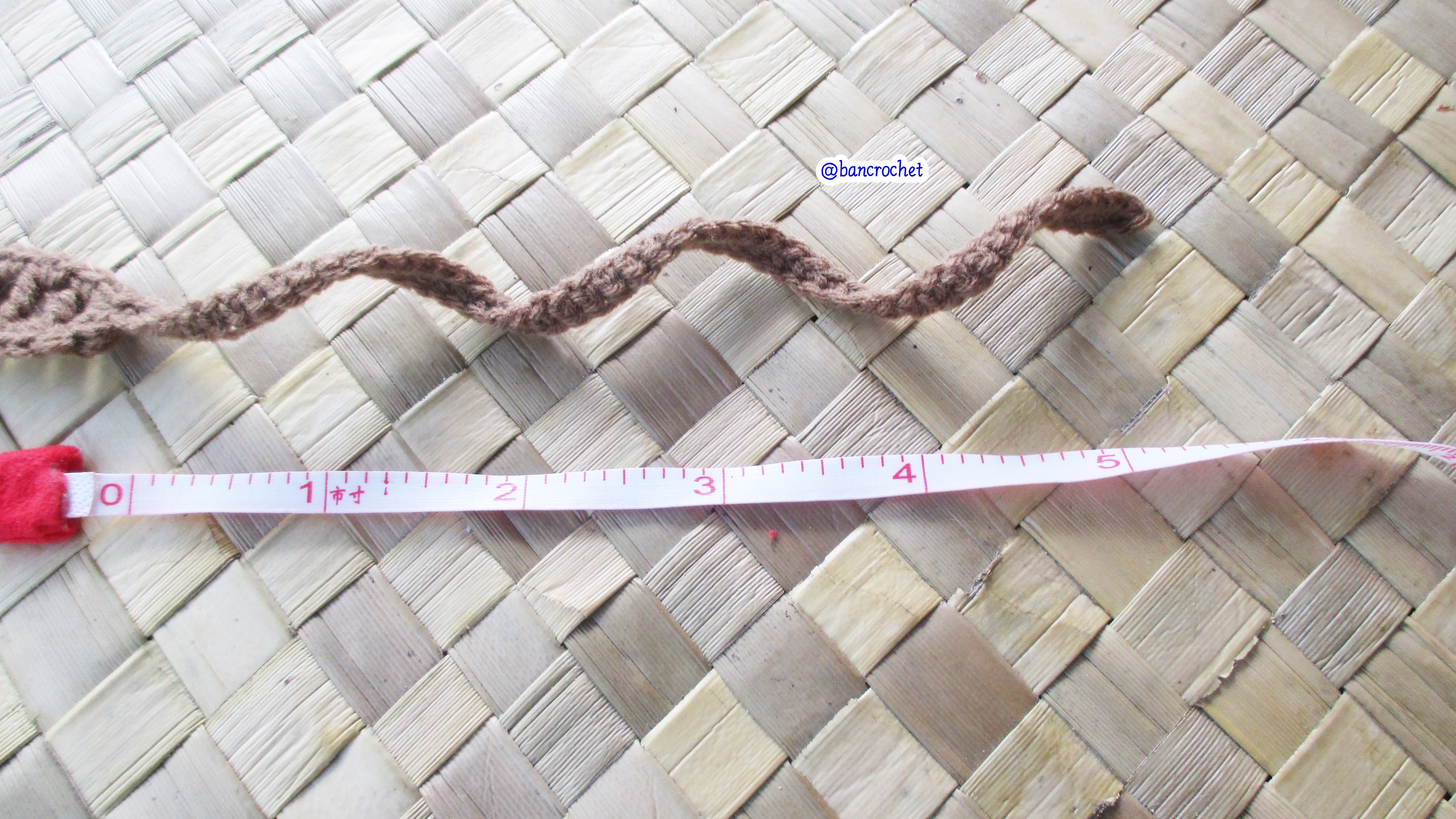 Bancrochet ที่คาดผมถักโครเชต์ ดอกไม้ถักคาดผม Crochet Flower Headband น้ำตาล 7x6 Inch