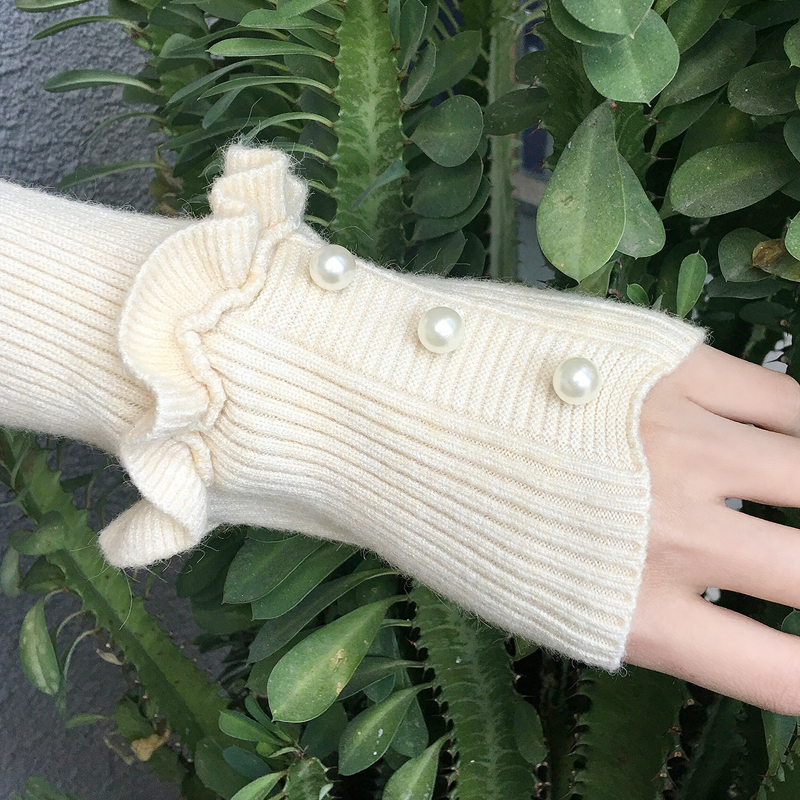 เสื้อสเวตเตอร์ ไหมพรมคอเต่า ลายทางในตัว ยืดได้เยอะ ผ้านุ่ม ครีม