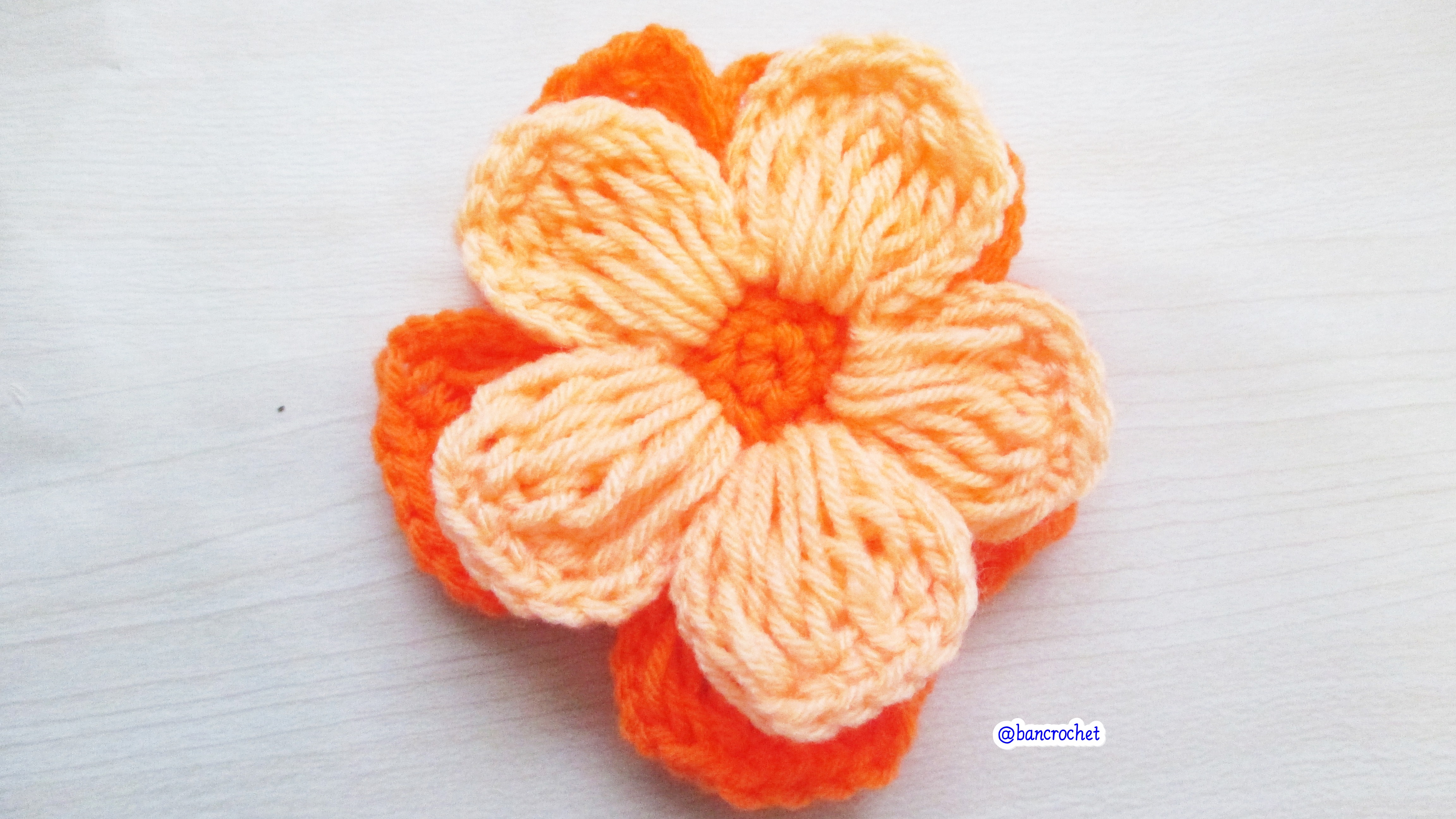 Bancrochet ดอกไม้ถักโครเชต์ฟูๆ crochet Flowers ส้ม 2.5 inch