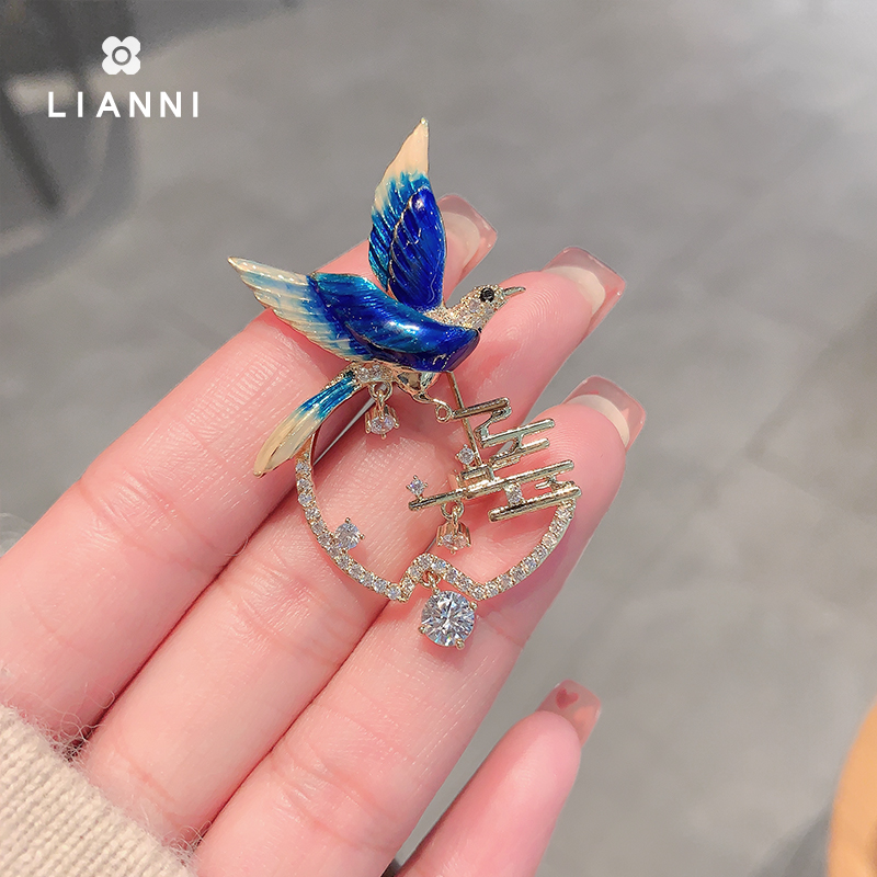 เข็มกลัด เข็มกลัดสวยๆ เข็มกลัดติดเสื้อ Brooch