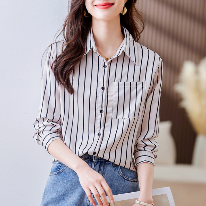 เสื้อเชิ้ตผู้หญิงแขนยาว เสื้อเชิ้ตผู้หญิงใส่ทํางาน 390 บาทต่อชิ้น ฟรีค่าจัดส่ง