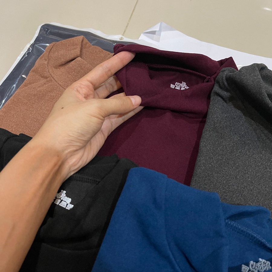 HEATTECH (ฮีทเทคชาย คอตั้ง) เสื้อแขนยาวเนื้อดี ใส่กันหนาว/เพิ่มความอุ่น ผ้าเนื้อแน่นนุ่ม ยืดได้เยอะ