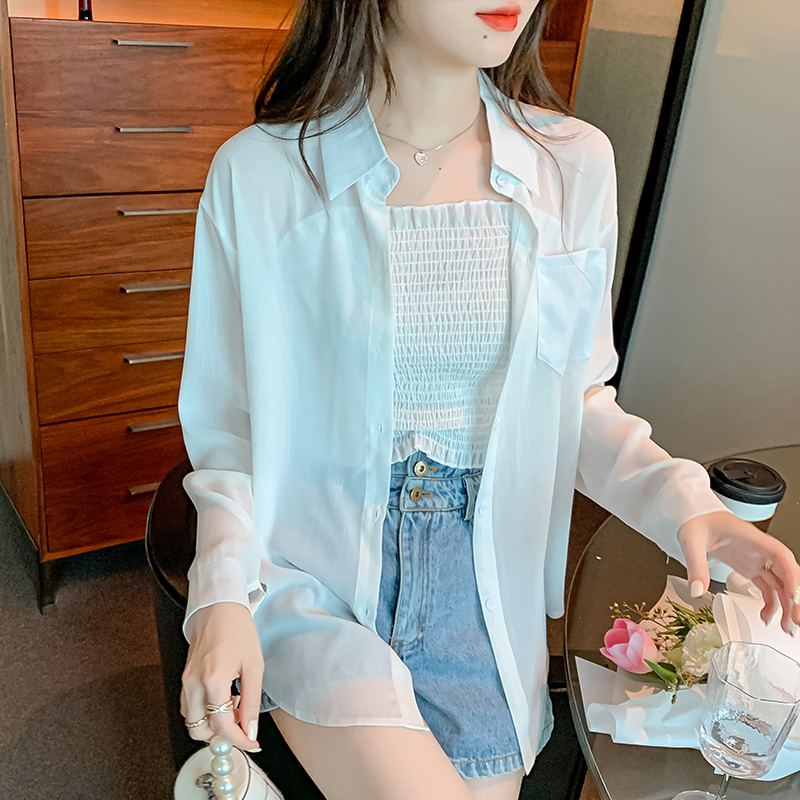 เสื้อลูกไม้ แขนสั้น