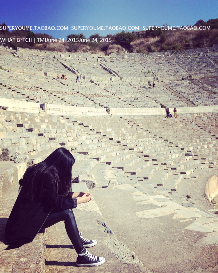 เสื้อกันหนาว ทรงเก๋ มีฮู้ด ผ้าสำสีเนื้อนุ่ม ใส่คลุมสวยๆในวันสบายๆค่าา พร้อมส่งจ้า