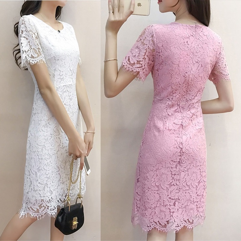 Dress4495 เดรสลูกไม้ทรงเข้ารูป ซิปหลังใส่ง่าย มีซับในอย่างดีทั้งชุด ผ้าลูกไม้คอตตอนเนื้อดีหนาสวย งานดีทรงดีลายสวย เรียบหรูดูแพงสุด ใส่ทำงาน/ใส่ออกงานได้