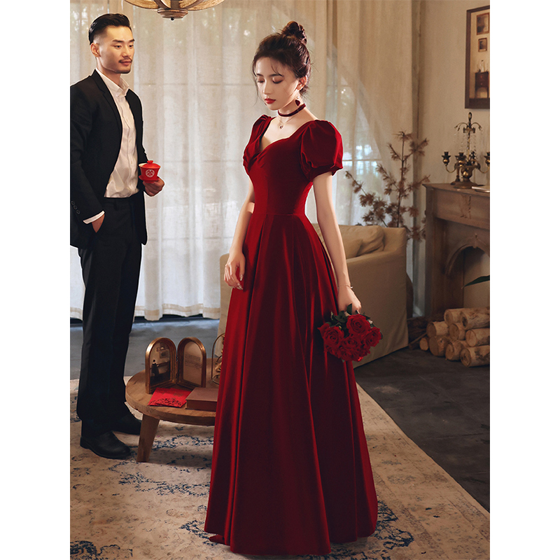 ชุดราตรี ชุดราตรีสวยหรู แบบ ทันสมัย Evening dress