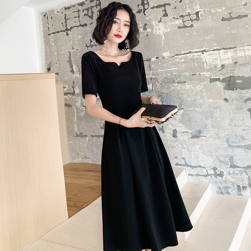ชุดราตรี ชุดราตรีสวยหรู แบบ ทันสมัย Evening dress