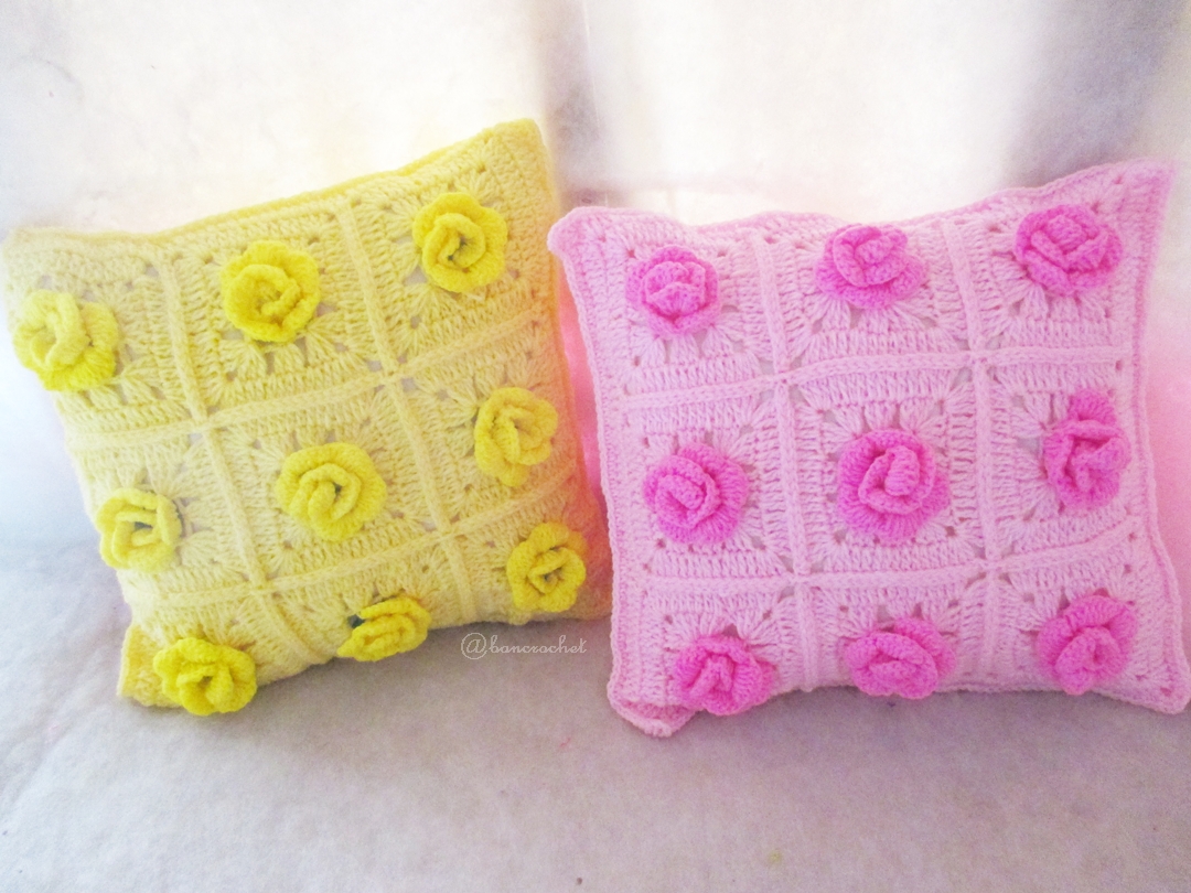 หมอนอิงลายกุหลาบสีเหลืองถักโครเชต์ yellow Pillow crochet 12*12 inch