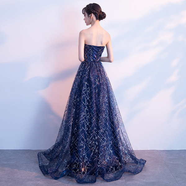 ชุดราตรี ชุดราตรีสวยหรู แบบ ทันสมัย Evening dress