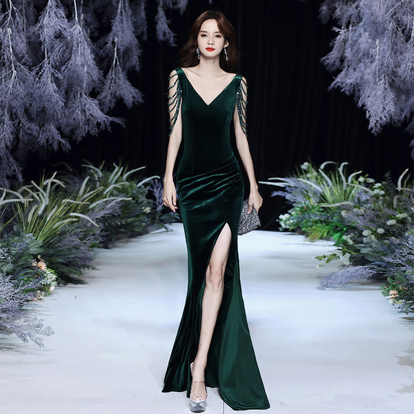 ชุดราตรี ชุดราตรีสวยหรู แบบ ทันสมัย Evening dress