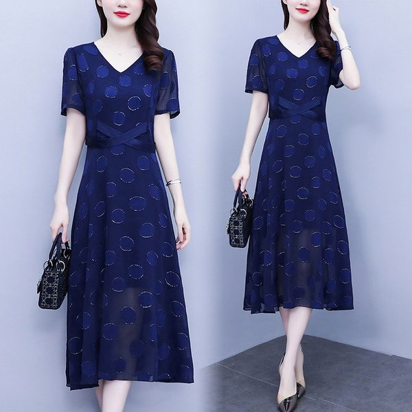 เดรสคนอ้วน เดรสสาวอวบ ชุดเดรสคนอ้วนวัยรุ่น เดรสคอวี BY PLUS SIZE Girl